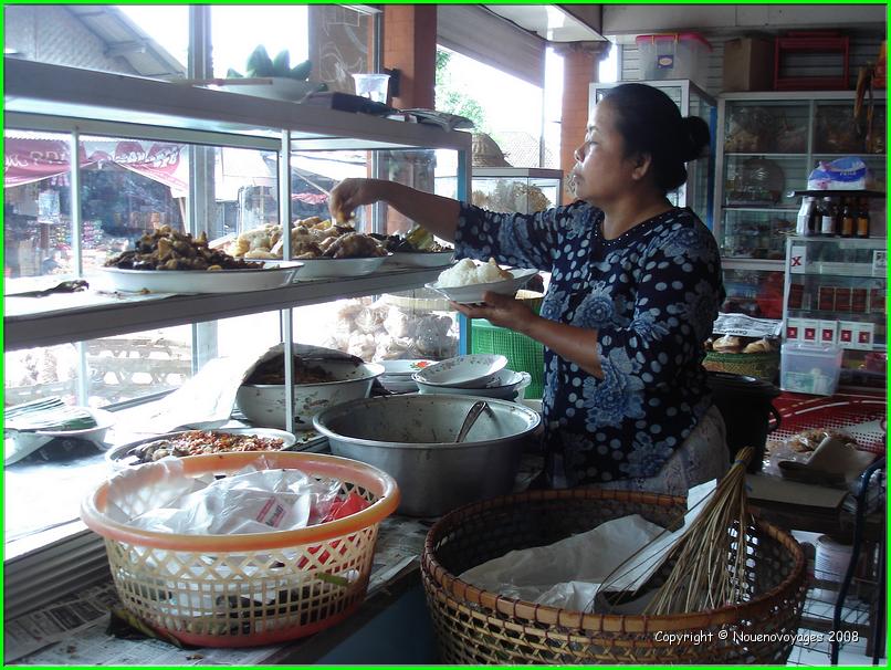 WARUNG AVANT AMED