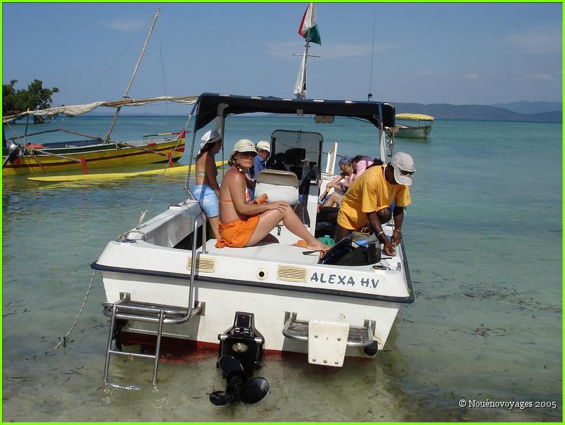 SORTIE EN BATEAU A NOSY TANIKELY