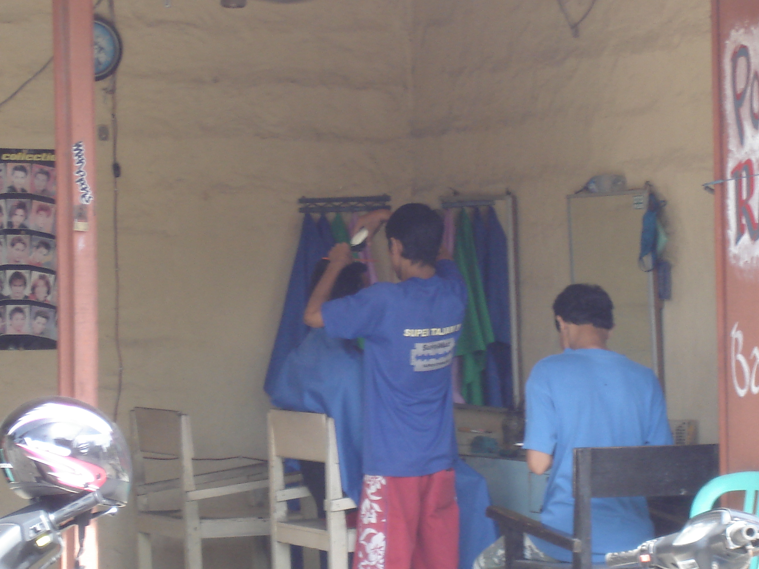 COIFFEUR SUR LOMBOK