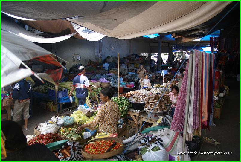 MARCHE DE GANYAR