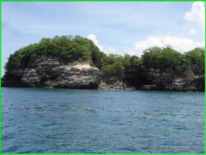 NUSA LEMBONGAN par la mer 
