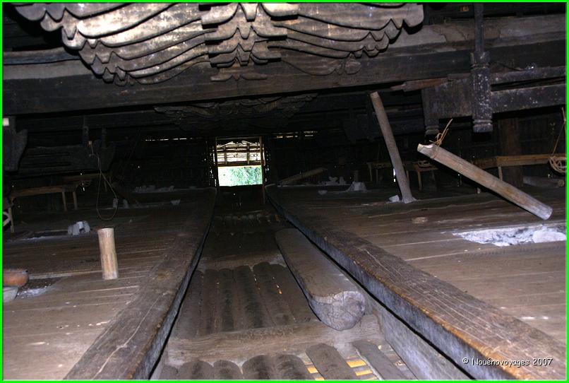 INTERRIEUR DU PALAIS 