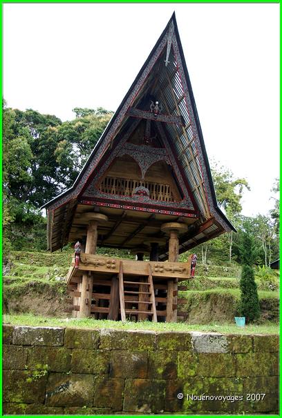 MAISON BATAK