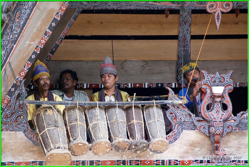 MUSICIENS BATAK