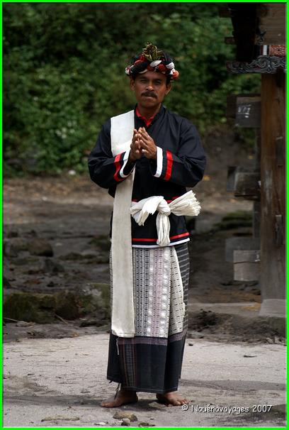 DANSE BATAK